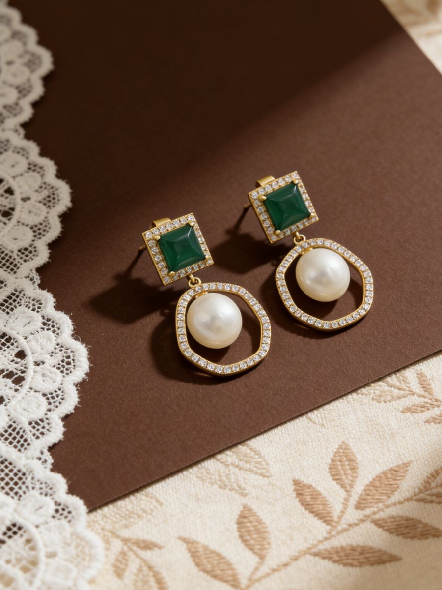 Fresh Water Pearl With Green Agate Dangle Earring