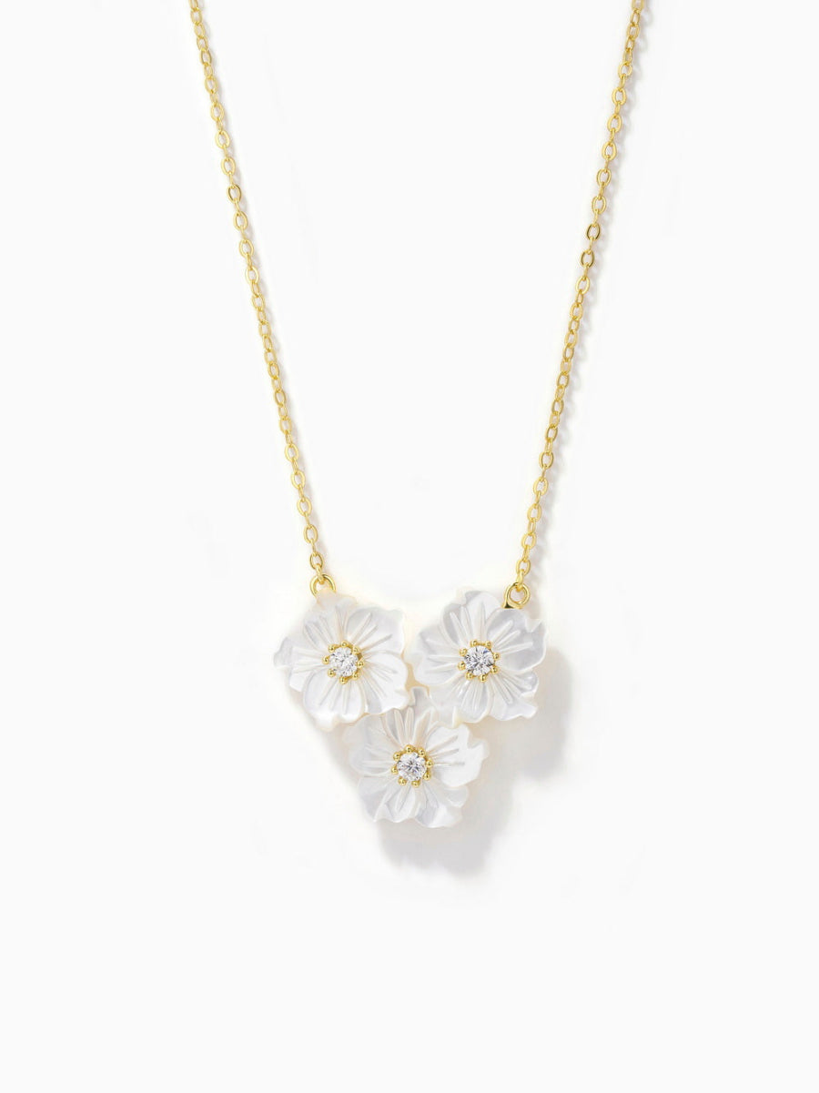 Mother of Pearl Elegant Three Flower Necklace