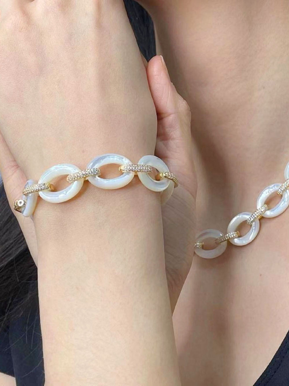 Vintage Bracelets,  Mother of Pearl Bracelets, Chunky Chain Bracelets, Fashion Accessories
